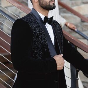 Wedding sparkling men’s black tuxedo